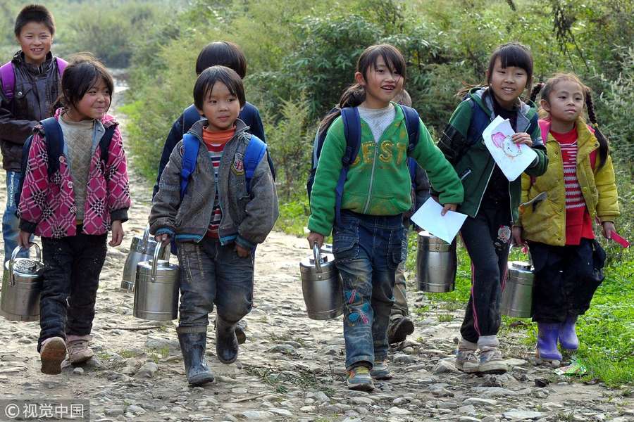 图片故事:"蜀道难",细数山区孩子走过的艰辛上学路