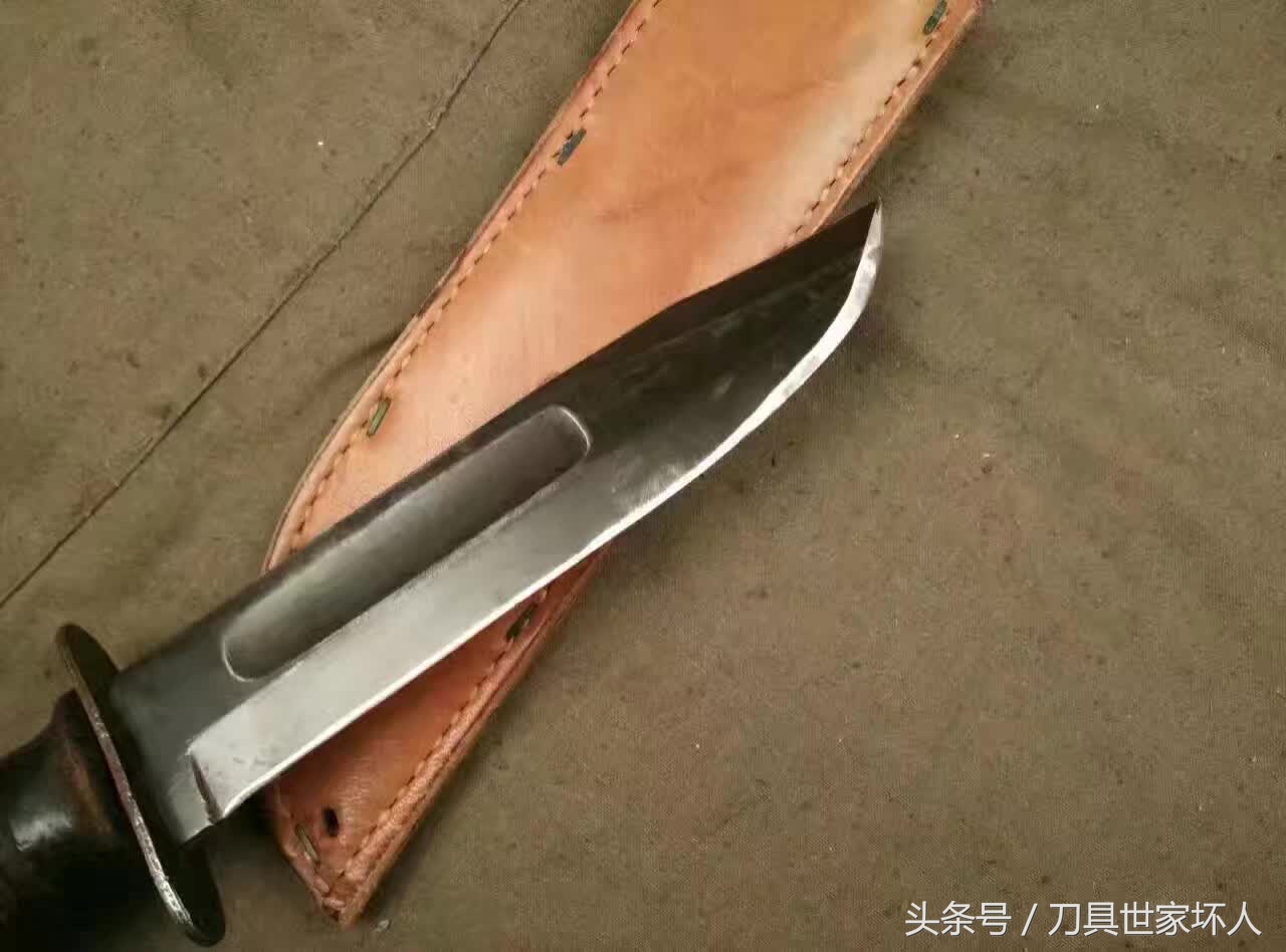 世界上最出名的军刀《ka-bar 美国卡巴》