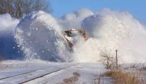 一波雪中火车美图等你查收