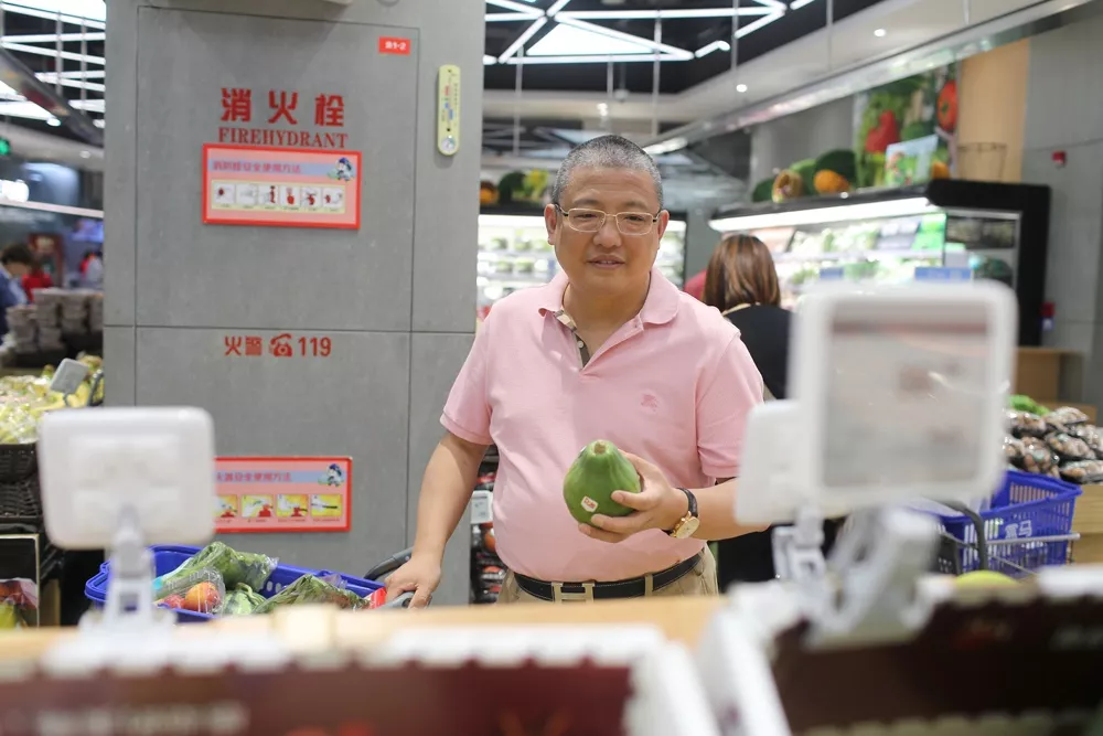 河马家老总_河马卡通图片(3)