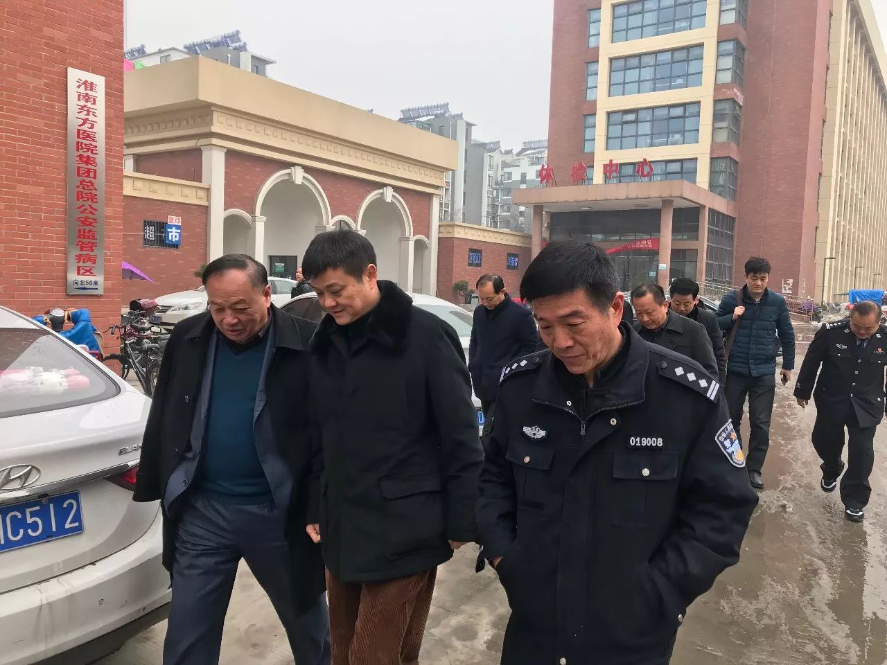 刘平,合肥市刑警支队支队长李强一行在淮南市公安局党委委员,副局长