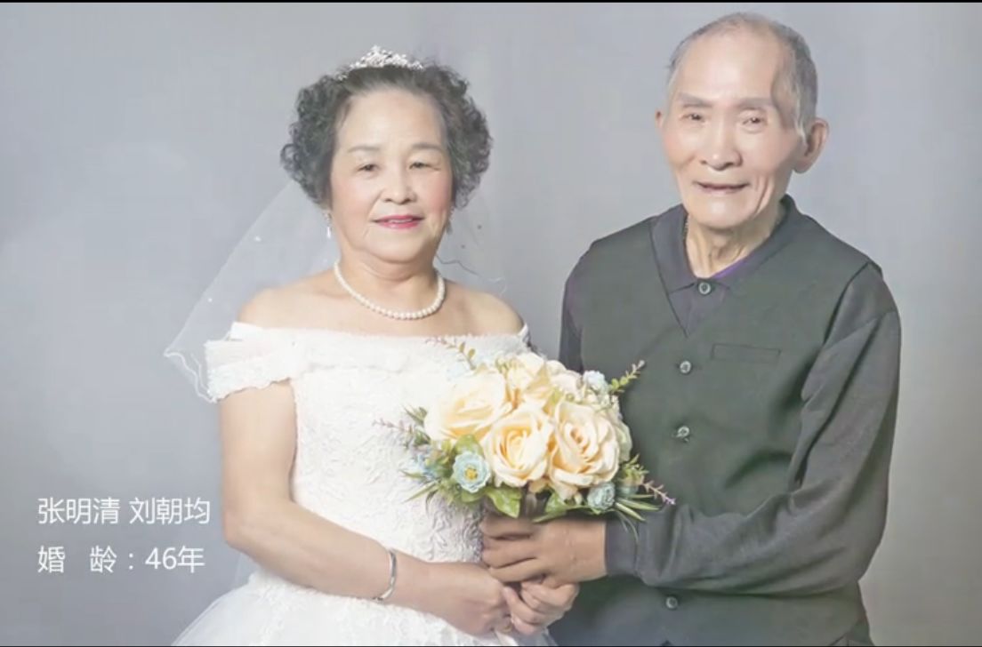 五十岁照婚纱照_婚纱照风格