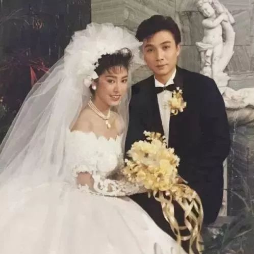 她是最美“黄蓉”，历经情劫却苦守癌症恋人20年，如今62岁未婚仍演技爆表!