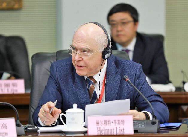 会成员peter tyroller,德国道依茨集团首席销售官michael wellenzohn