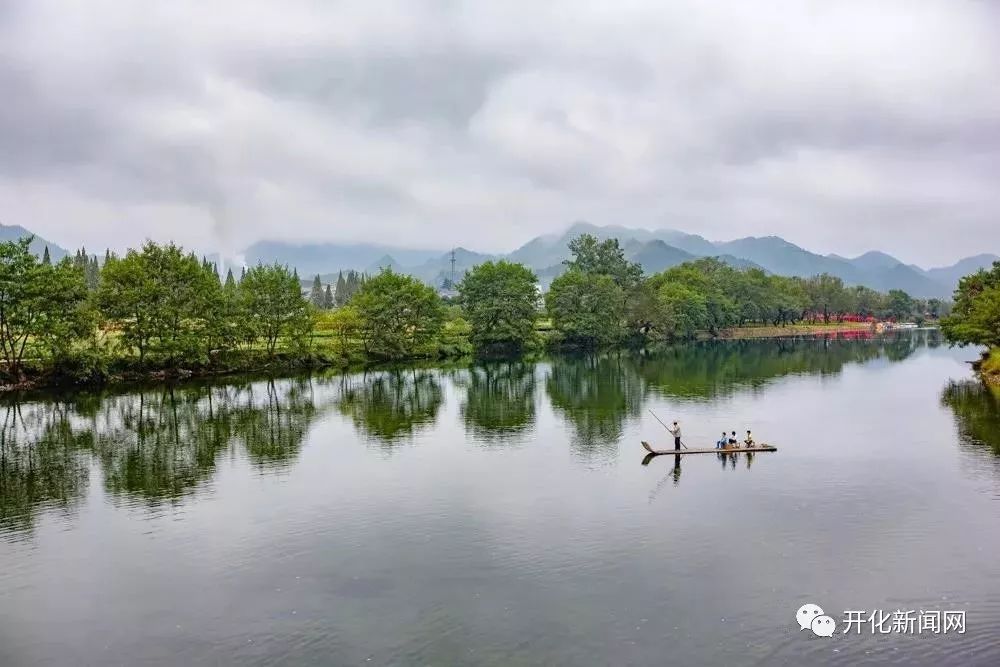 "下淤水岸"景区是国家3a级旅游景区"金溪桃韵景"中一道靓丽的风景线.