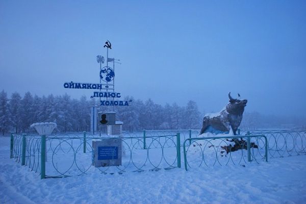 除了南北极外,俄罗斯西伯利亚东北部的小镇奥伊米亚康(oymyakon)被喻