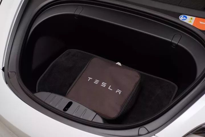 特斯拉 Model 3 提车一周评测