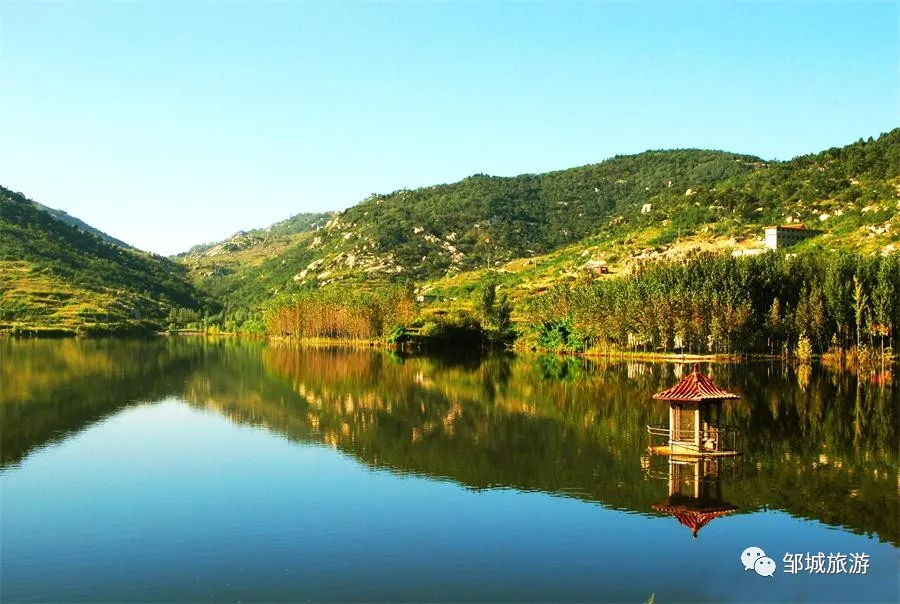 景区关键词:"桃花水母",天然氧吧,鸿山寺 景区地址:邹城市大束镇东