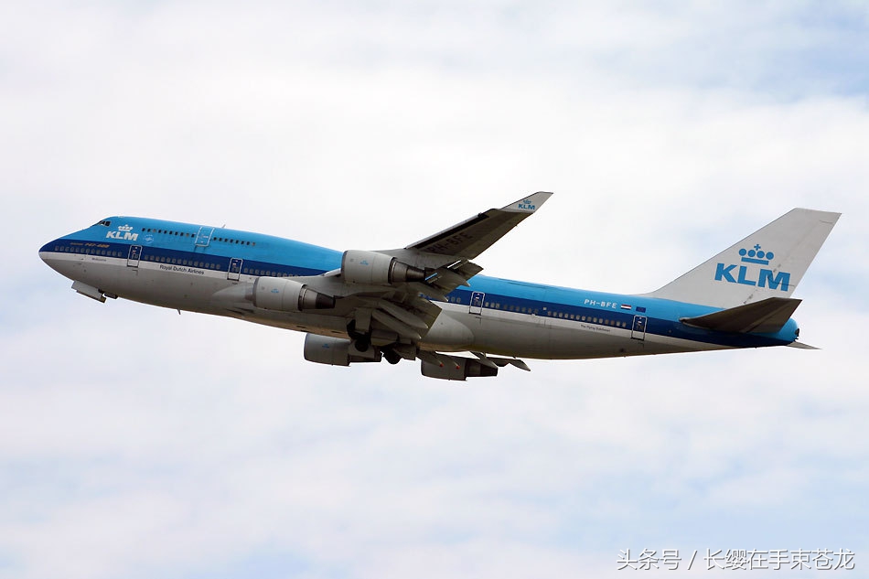 航空公司波音777客机
