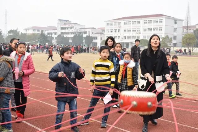 金华市"流动少年宫"全市联动在兰溪市永昌中心小学举行