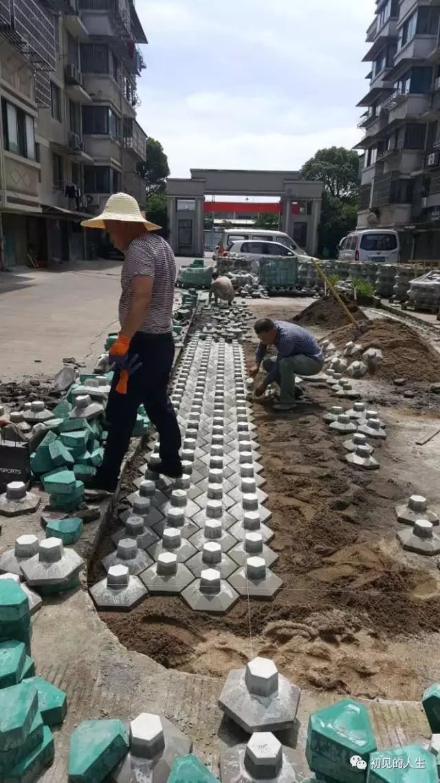 2018工程建设推荐产品—混凝土架空砖(新理念 新技术 新产品)