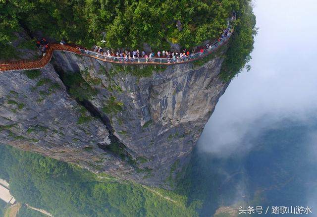 《洞仙歌·游天门山》庄灿煌