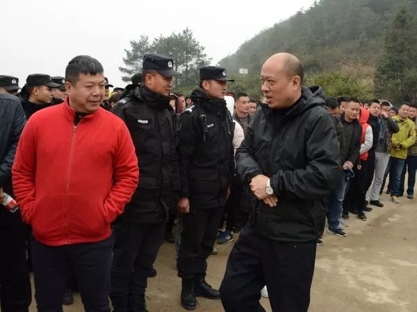 进一步加强警营文化建设,为民警减压减负,1月19日,溆浦县公安局举行了