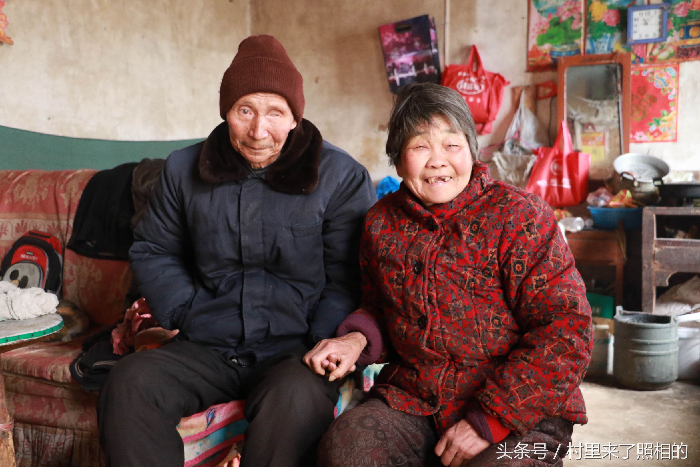 一年年照顾患病的丈夫和百岁的婆婆,春节期盼儿归家