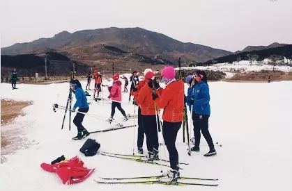 凉城"岱海之冬"如约而来,让我们一起相约岱海国际滑雪场