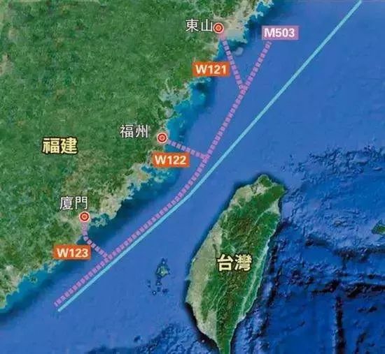 军事 正文  紧接着,邱垂正话锋一转,称"台湾海峡中线的m503航道,是