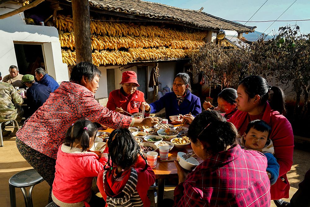 70年代人口中的年味_70年代儿时年味图片