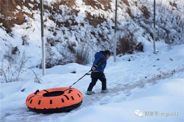 跟着fm881去滑雪报名还有机会获得射击馆门票哦