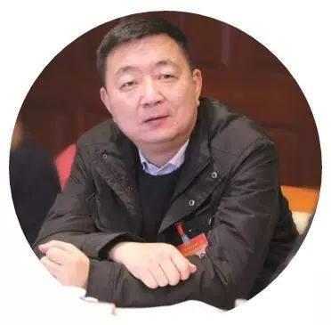 精选提案 市政协委员 区人大代表 区新联会副会长 通过实地调研,丁勇