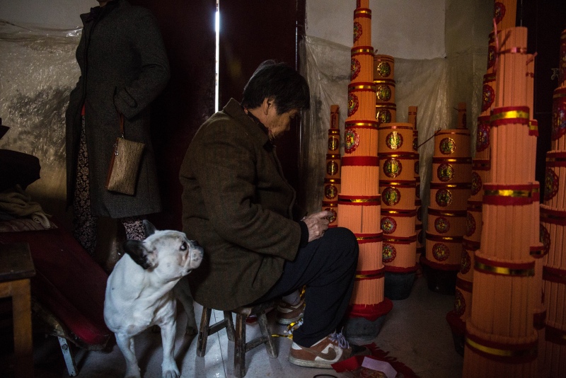 斗香是什么神秘风俗母子继承手艺却是夹缝生存