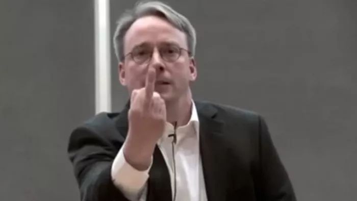 Linux之父Linus Torvalds恶评Intel漏洞修复补丁：完全是个垃圾