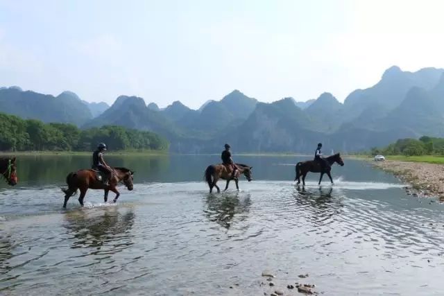 桂林婚纱基地_桂林红岭训练基地图片(2)