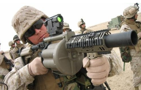军事 正文  美国陆军武器实验室研制的xm-26霰弹枪可以挂在m-16系列