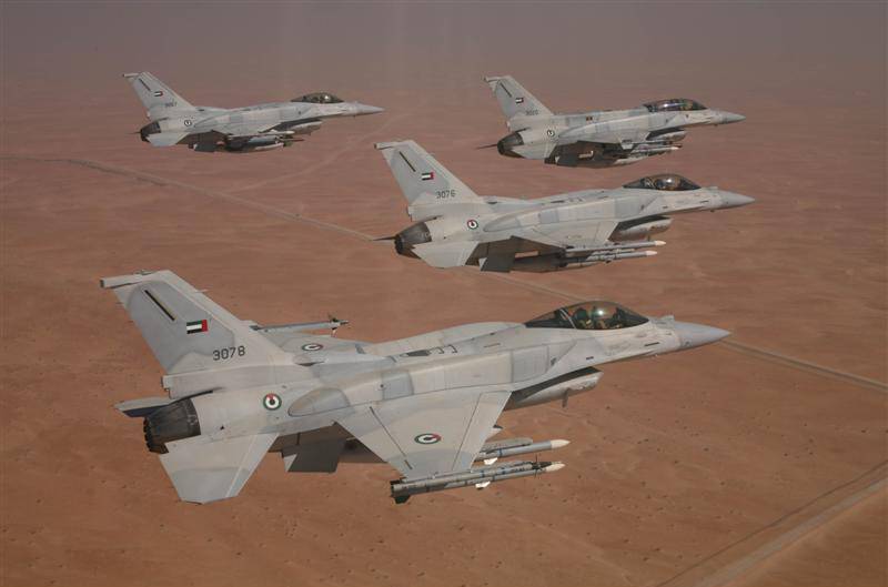 阿联酋宣称卡塔尔空军挑衅军民航空,已修改航线避免冲突升级