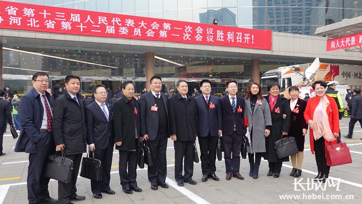 记者 张欣 摄省人大代表,邢台市特殊教育学校校长杨密婷说:"我这次