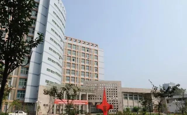 贵阳中医学院时珍学院