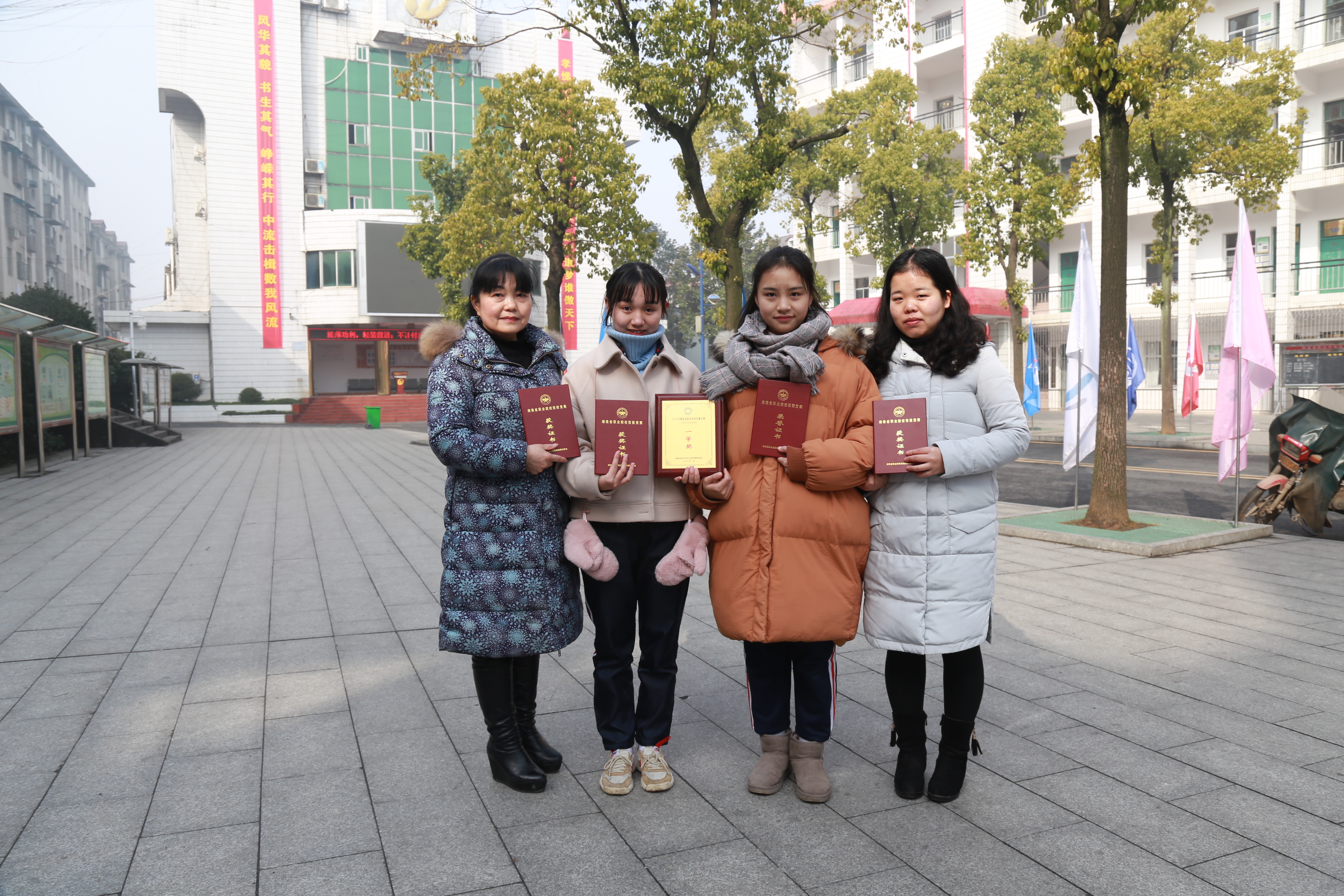 澧县澧阳街道多措并举应对雨雪恶劣天气