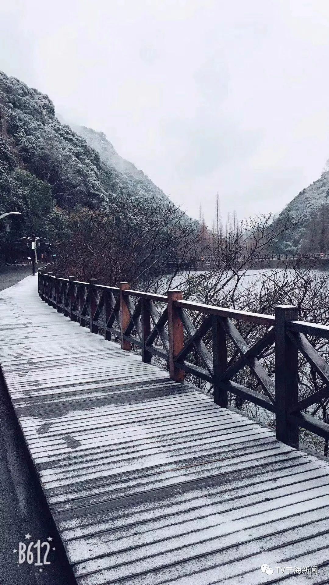 (东海云顶 供图:林海竹原(深甽 昨夜飘雪 供图:热心网友)这波雪景,你