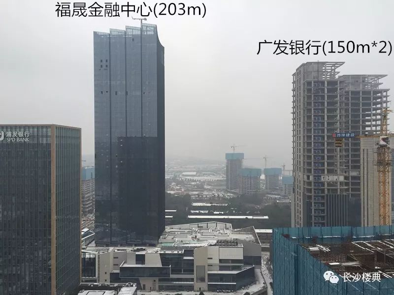 瑞雪兆丰年!在湖南金融中心迎接第一场雪.