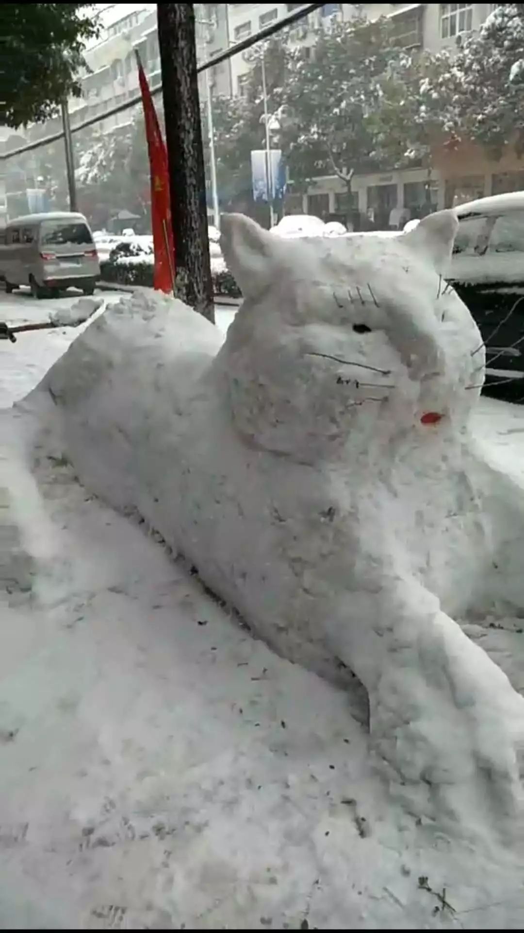 造型奇葩怪异小编在朋友圈看到你们堆的雪人可怕的是其实也不算太可怕