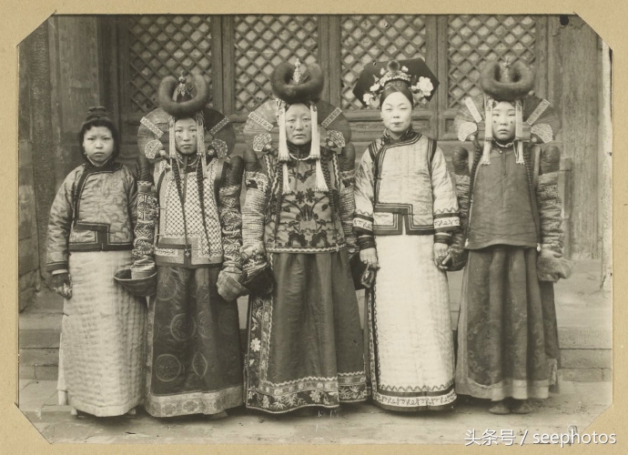 珍贵老照片,1900年代,清朝女子的服饰和容貌