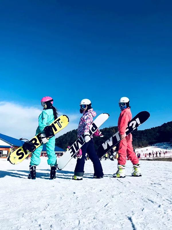 周末/万科石京龙滑雪场特价-全天不限时-送头盔-送保险