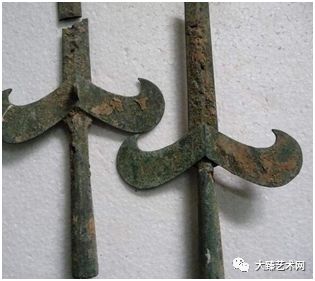 秦代自制的铜剑,与秦戈同,都刻有年份.