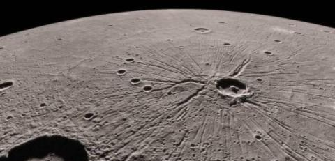 水星表面为何会覆盖大量铁元素? 专家称可能是被撞击