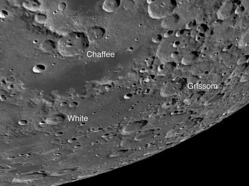 月球表面以3人名字命名的环形山