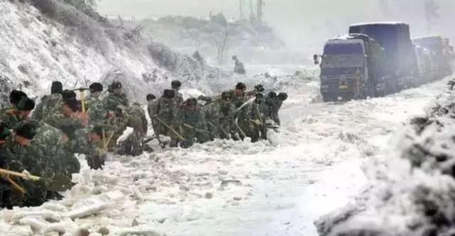 盐光教育十年之前我也曾经历这场大雪