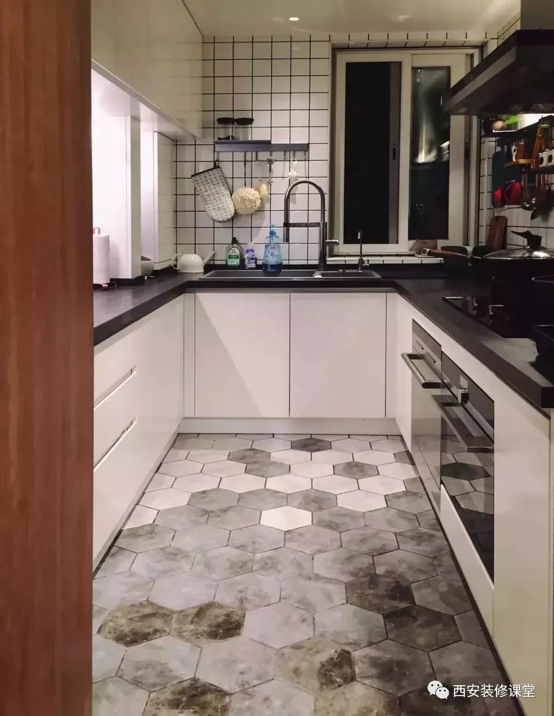 美式厨房瓷砖 – 设计本装修效果图