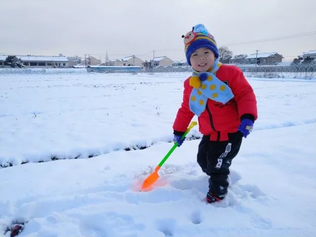 孩子眼中的雪