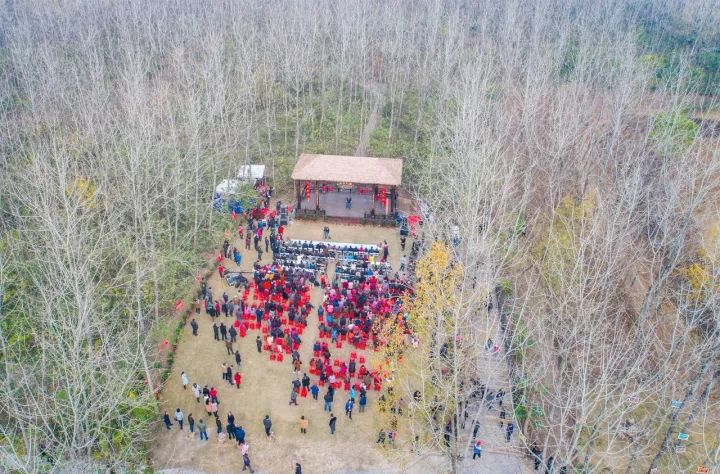 长丰马郢远名扬人杰地灵风光好城北有个小村庄北城北,南城南其中,歌曲