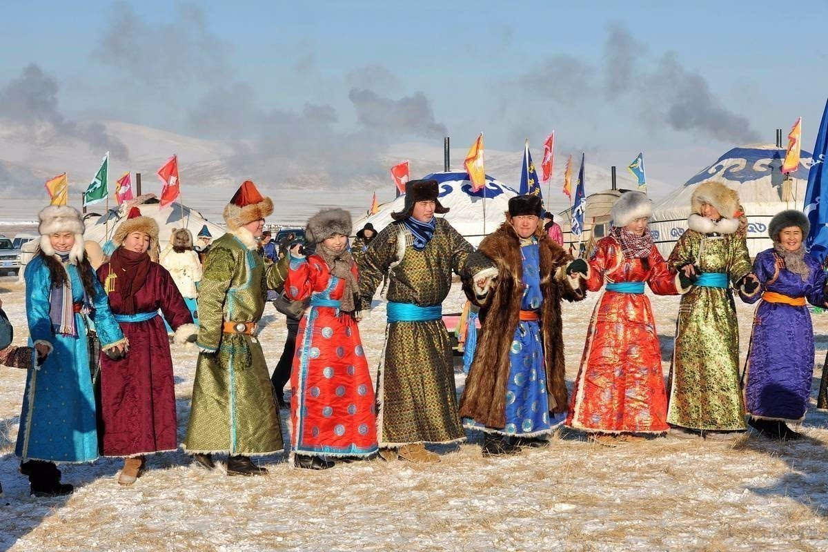去内蒙古过新年,你得知道蒙古人过节的这些习俗