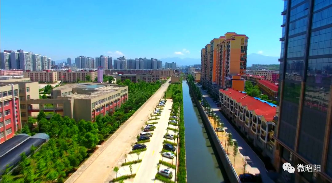 昭阳区挖掘特色优势,厚植文化沃土,按照"苹果之城,世界鹤乡"的文化