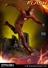 《闪电侠(the flash)》主角巴里·艾伦(barry allen),也就是闪电侠