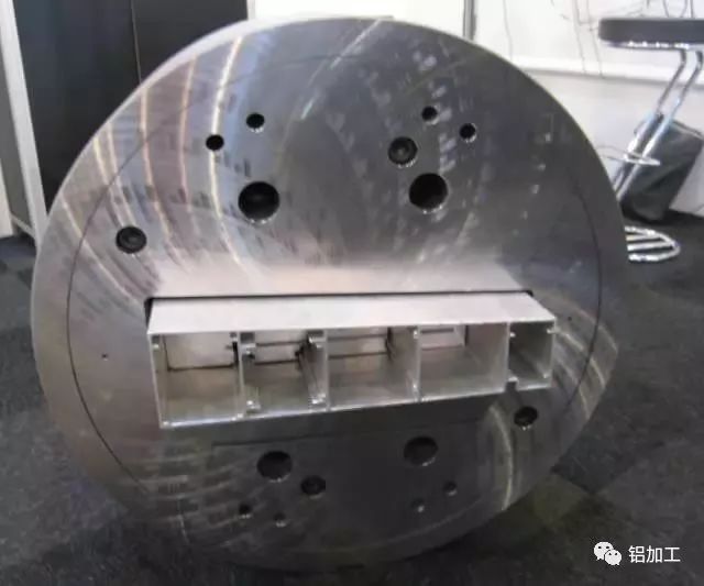 工业铝型材挤压模具必须考虑的几个方面