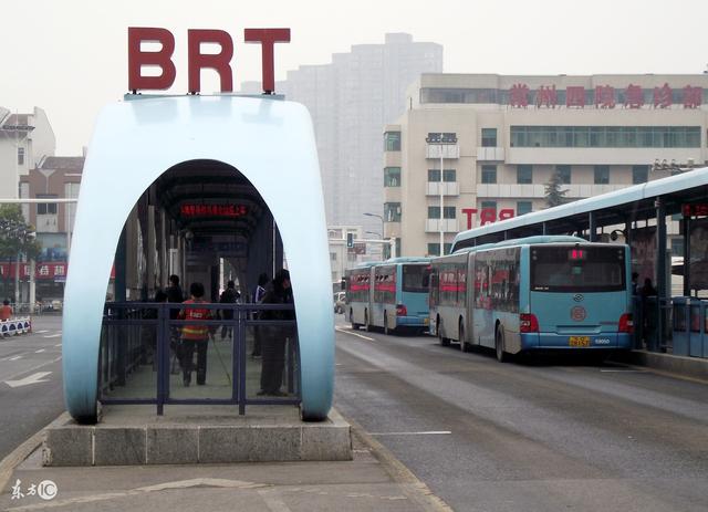 在江苏,有3个城市已经开通brt.常州,连云港和盐城.