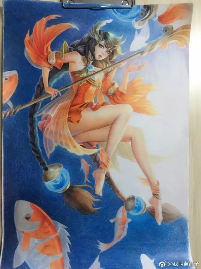 微博上的一名画师用马克笔,画出了王者荣耀里的两个女神——孙尚香和