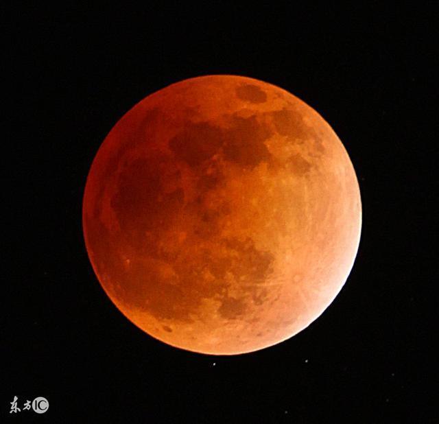 血红色的"超级月亮"是怎么出现的?